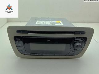 магнитола SEAT Ibiza 4 поколение 2008, 1.4 л., бензин, МКПП, жёлтый, хетчбэк 5 дв., 6J0035153B