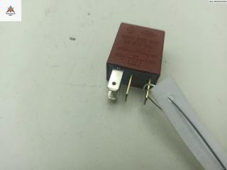 реле (прочие) Renault Laguna 2 поколение 2003, 1.8 л., бензин, МКПП, серый, универсал, 8200263342