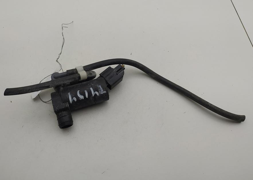 насос (моторчик) омывателя стекла Volvo S40 / V50 2004, чёрный, универсал, 1S7117K624FD