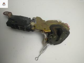 замок двери передней правой Subaru Forester 2 поколение (SG) 2002, 2.0 л., бензин, МКПП, зелёный, внедорожник 5 дв.