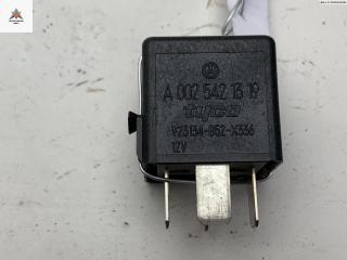 реле (прочие) Mercedes-Benz A-Класс W169 2005, 1.5 л., бензин, МКПП, красный, хетчбэк 3 дв., 0025421319.3