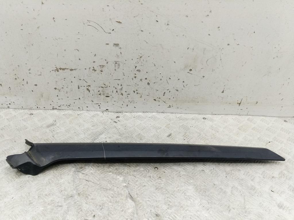 молдинг лобового стекла Land Rover Discovery 2006, 2.7 л., дизель, МКПП, серый, внедорожник 5 дв., DCB000156