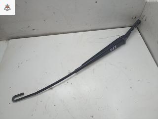 Щеткодержатель (поводок стеклоочистителя) передний Opel Zafira 1 поколение (A) 2001, 2.0 л., дизель, МКПП, серый, минивэн, 90582558