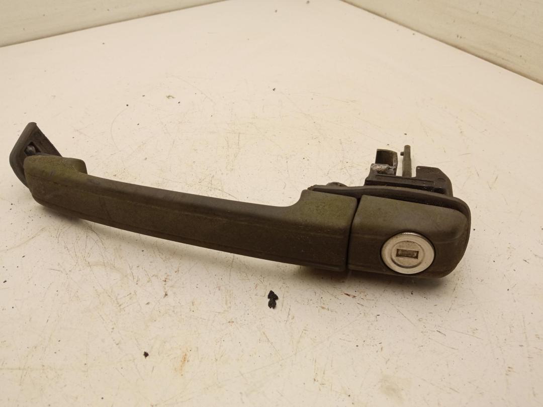 ручка наружная передняя правая Volvo 850 1996, 2.5 л., дизель, МКПП, белый, универсал
