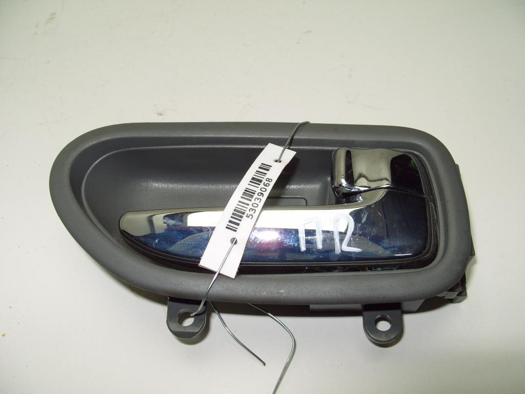 ручка внутренняя передняя правая Nissan X-Trail T31 2008, 2.0 л., дизель, МКПП, серый, внедорожник 5 дв. - фото №1