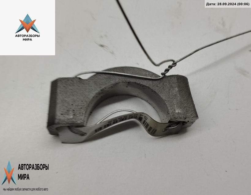 постель распредвала (бугель) Audi A6 4B/C5 1999, 2.5 л., дизель, МКПП, синий, универсал, 451B - фото №1