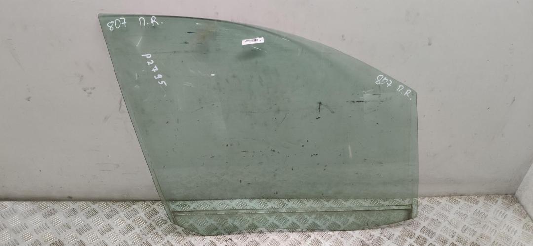 стекло двери передней правой Peugeot 807 1 поколение 2004, 2.2 л., бензин, МКПП, серый, минивэн, 43R-000929 - фото №1