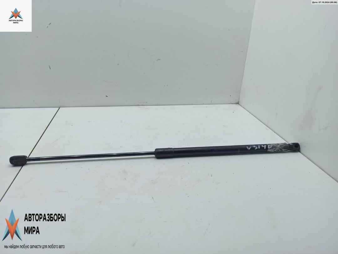 амортизатор крышки багажника (3-5 двери) Opel Corsa D 2006, 1.4 л., бензин, МКПП, серый, хетчбэк 3 дв., 13182537 - фото №1