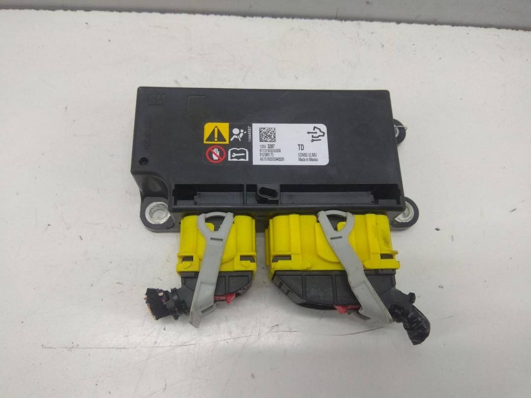блок AirBag Opel Insignia A 2015, 2.0 л., дизель, АКПП, чёрный, хетчбэк 5 дв., 1358458713593287