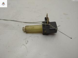 Датчик (включатель) стоп-сигнала Mercedes-Benz Vito-1 W638 1998, 2.3 л., бензин, МКПП, жёлтый, микроавтобус