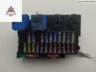 блок предохранителей Nissan Terrano R20 [рестайлинг] 1998, 2.7 л., дизель, МКПП, белый, внедорожник 3 дв.