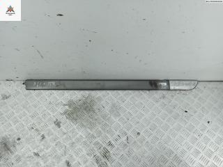 молдинг двери передней правой Renault Megane 2 поколение 2003, 2.0 л., бензин, МКПП, чёрный, хетчбэк 5 дв., 8200073471