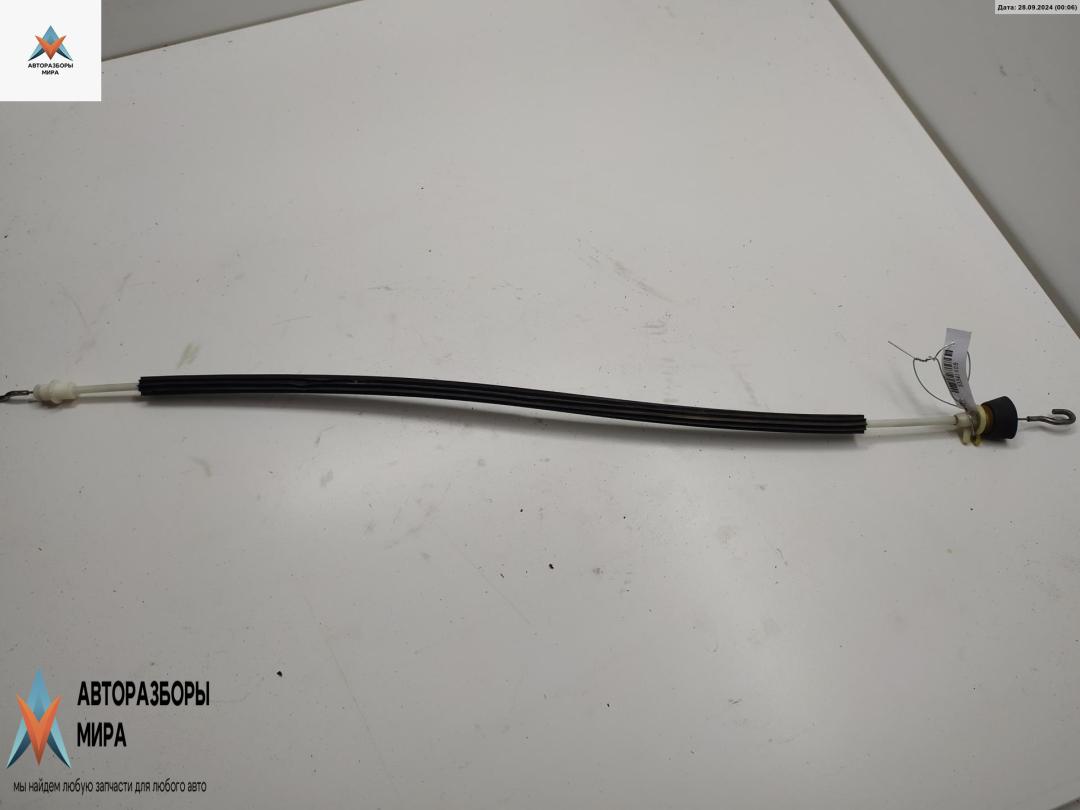 Трос двери задней Audi A4 B5 1995, 2.6 л., бензин, МКПП, чёрный, седан - фото №1
