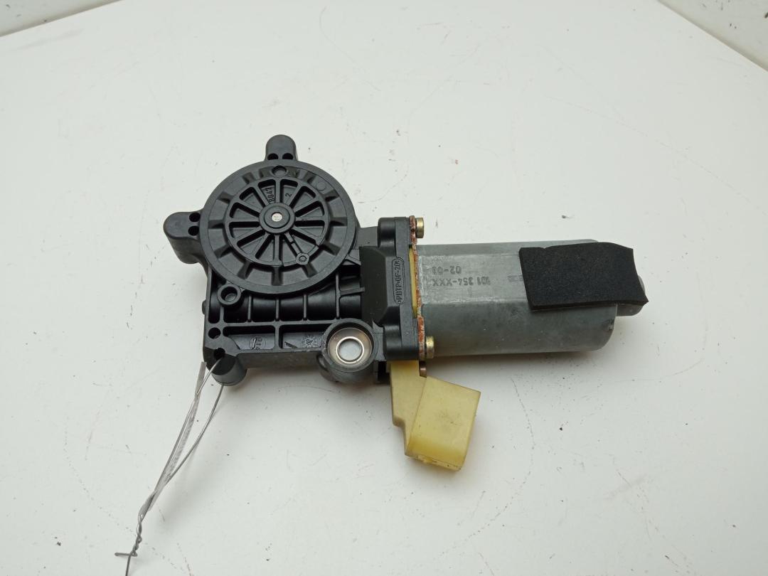 моторчик стеклоподъемника передний правый Volvo S80 2001, 2.4 л., бензин, АКПП, серый, седан, 0130821761