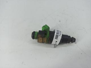 форсунка Audi 80 8A/B3 1990, 2.0 л., бензин, МКПП, серый, седан, 06B906031A