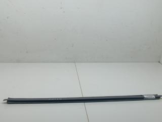 Молдинг стекла двери задней левой наружный Ford Mondeo 2 поколение 1999, 1.8 л., бензин, МКПП, серый, хетчбэк 5 дв.