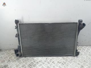 радиатор охлаждения Opel Signum C 2003, 2.2 л., бензин, МКПП, чёрный, хетчбэк 5 дв., 24418343