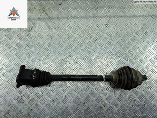 полуось передняя правая (приводной вал, ШРУС) Audi A6 4F/C6 2005, 2.7 л., дизель, МКПП, зелёный, универсал