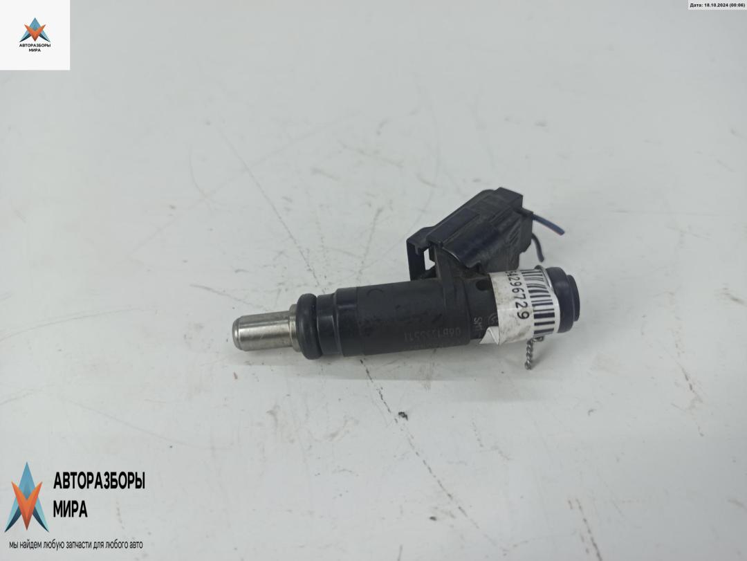 форсунка Audi A4 B6 2002, 2.0 л., бензин, АКПП, серый, седан, 06B133551T - фото №1