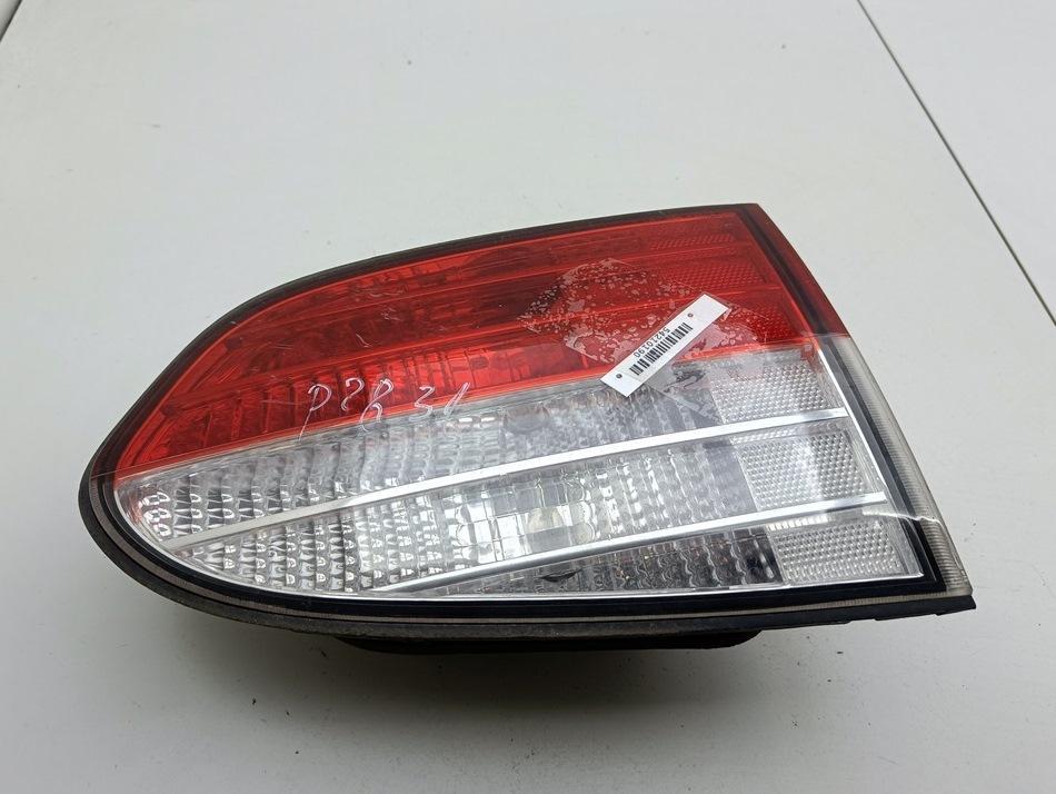 фонарь крышки багажника левый Hyundai H-1 Starex 2006, 2.5 л., дизель, МКПП, белый, минивэн, 924054A61