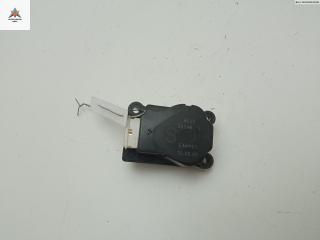 моторчик заслонки печки Volvo V70 2 поколение 2001, 2.4 л., бензин, МКПП, синий, универсал, 38248