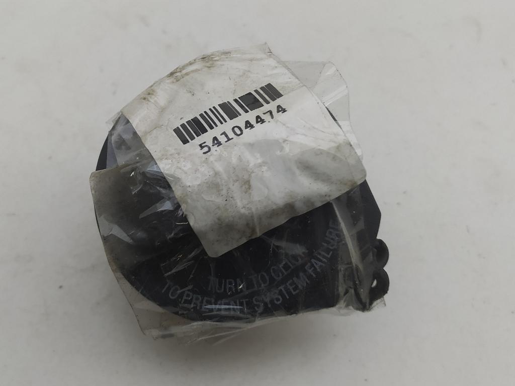 пробка топливного бака Volvo XC90 2004, 2.4 л., дизель, АКПП, зелёный, внедорожник 5 дв.