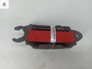 ручка наружная передняя правая Audi A4 B5 1996, 1.8 л., Ti, бензин, МКПП, красный, универсал, 4A0837206