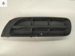 заглушка (решетка) в бампер Skoda Fabia 2 поколение (5J) 2009, 1.2 л., бензин, МКПП, серый, хетчбэк 5 дв., 5J0807367