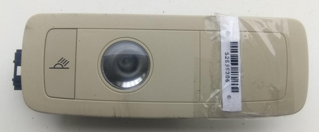 фонарь салона (плафон) Volkswagen Touareg 2010, 3.0 л., дизель, АКПП, серый, внедорожник 5 дв., 175469