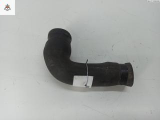 патрубок (трубопровод, шланг) Audi A4 B5 1995, 1.6 л., бензин, МКПП, зелёный, седан, 048121063 - фото №2