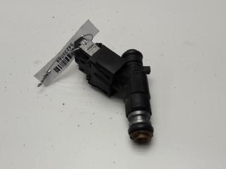 форсунка Volkswagen Golf-3 1997, 1.4 л., бензин, МКПП, чёрный, хетчбэк 3 дв., 030906031E
