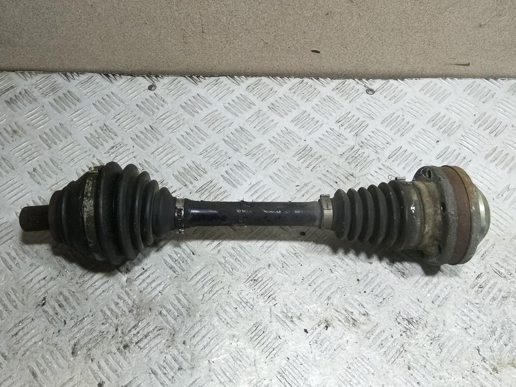 полуось передняя левая (приводной вал, ШРУС) Audi A3 8P 2005, 2.0 л., дизель, МКПП, серый, хетчбэк 5 дв., 1K0407271BJ