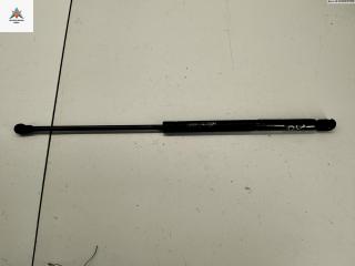 амортизатор крышки багажника (3-5 двери) Volkswagen Passat B5 1999, 1.9 л., дизель, МКПП, красный, универсал