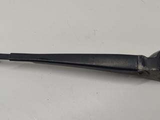 Щеткодержатель (поводок стеклоочистителя) задний Audi A4 B5 [рестайлинг] 1998, 2.4 л., бензин, АКПП, серый, универсал, 8D9955407