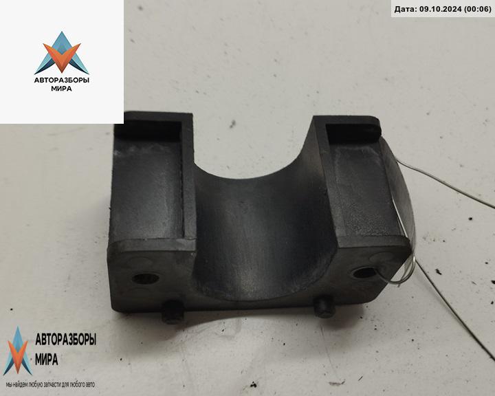 кронштейн (крепление) Audi A6 4B/C5 1998, 2.4 л., бензин, МКПП, синий, универсал, 4B0807721 - фото №1