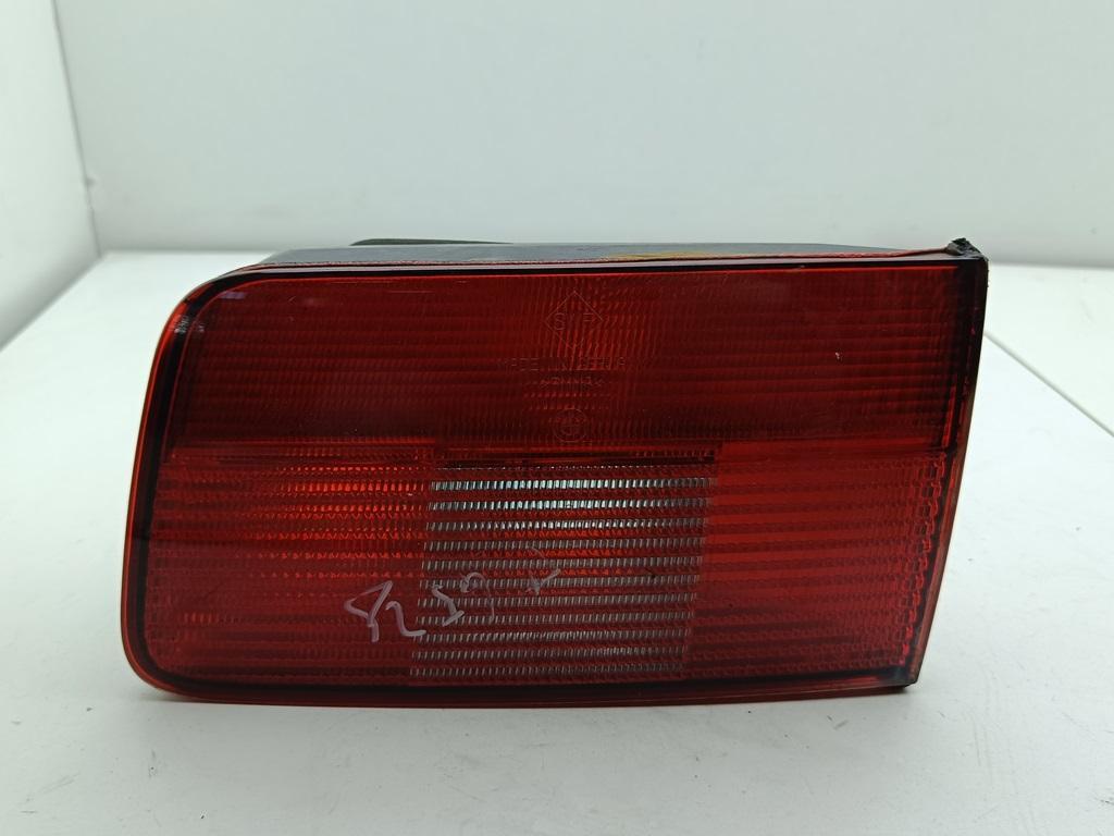 фонарь крышки багажника правый BMW 5 E39 1999, 2.0 л., бензин, МКПП, чёрный, универсал, 8361674