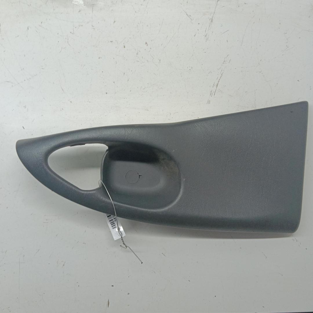 обшивка салона Ford Focus I 2001, 1.6 л., i, бензин, АКПП, серый, универсал, 98ABA266A20BHW