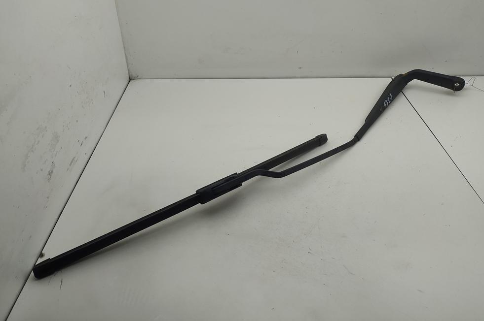 Щеткодержатель (поводок стеклоочистителя) передний SEAT Leon 2001, 1.6 л., бензин, МКПП, серый, хетчбэк 5 дв., 1M1955410D