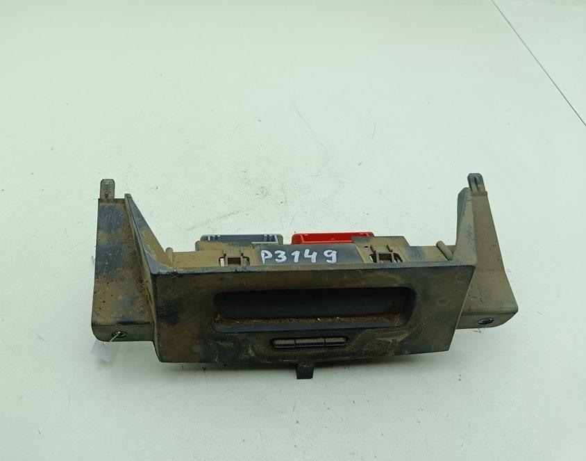 дисплей Renault Laguna I 1999, 1.8 л., бензин, МКПП, серый, универсал, 7700428029