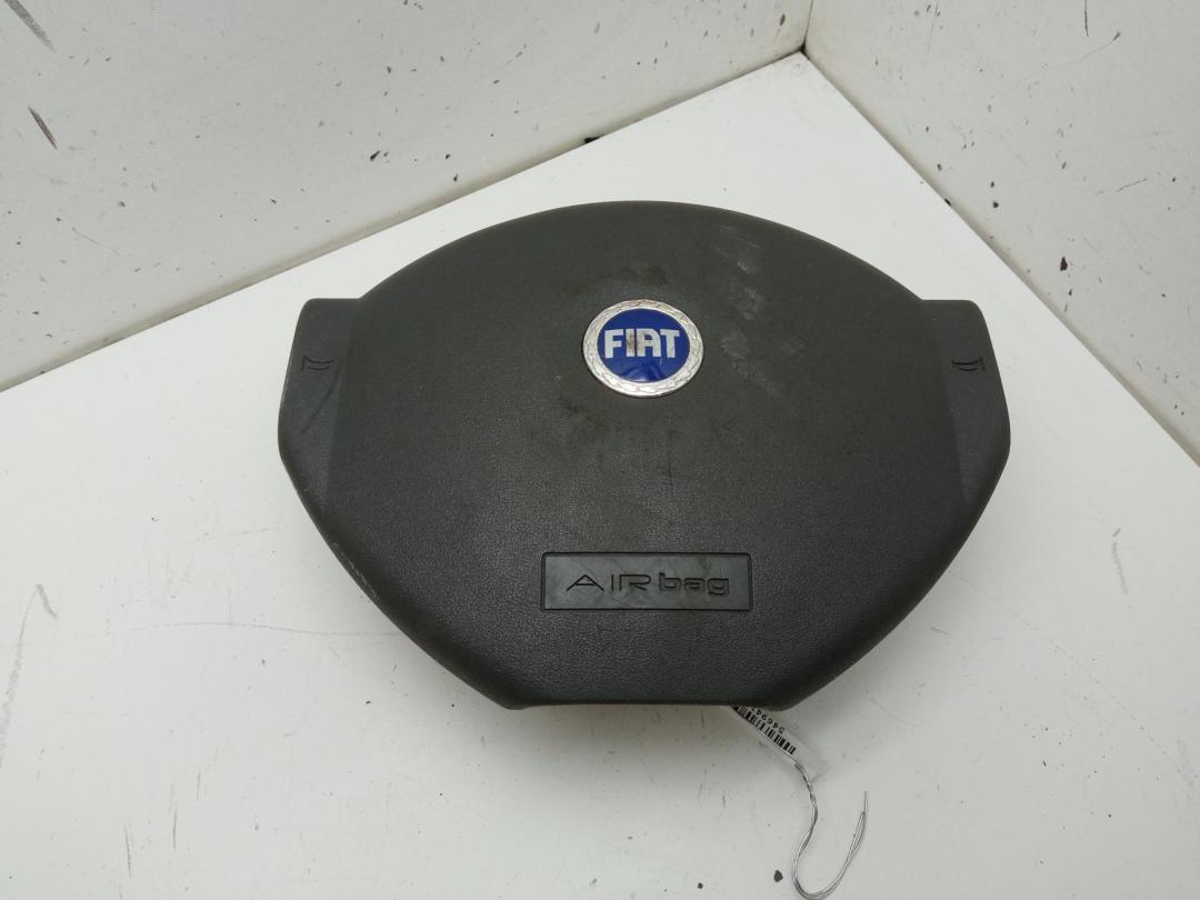 подушка безопасности водителя Fiat Panda 2007, 1.1 л., бензин, МКПП, жёлтый, хетчбэк 5 дв., 735411159