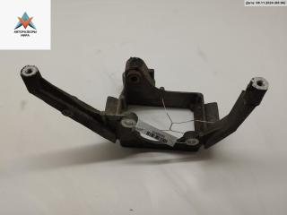 кронштейн гидроусилителя Audi A6 4B/C5 1998, 2.4 л., бензин, МКПП, синий, универсал