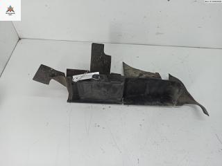 диффузор вентилятора Audi A4 B5 1997, 1.8 л., бензин, МКПП, серый, седан, 8D0121284B