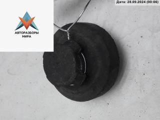 кронштейн радиатора Volkswagen Passat B5 1998, 1.6 л., бензин, МКПП, красный, универсал, 8D0121278