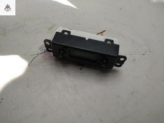 часы Ford Focus 1 поколение 2000, 1.4 л., бензин, МКПП, зелёный, универсал, 98AB-15000-CCW