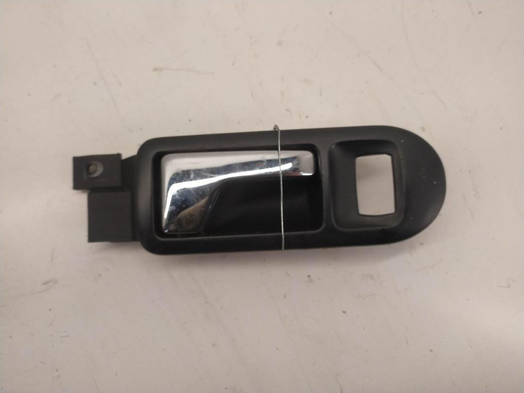 ручка внутренняя передняя правая Volkswagen Passat B5 1997, 1.6 л., бензин, МКПП, синий, универсал, 3B1837114 - фото №1