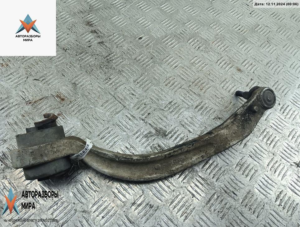 рычаг передний правый Audi A4 B5 1997, 1.8 л., бензин, МКПП, зелёный, универсал - фото №1