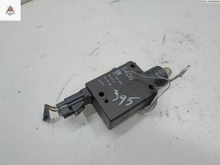 активатор замка багажника Opel Omega B [рестайлинг] 1999, 2.5 л., дизель, МКПП, красный, универсал, 90460062