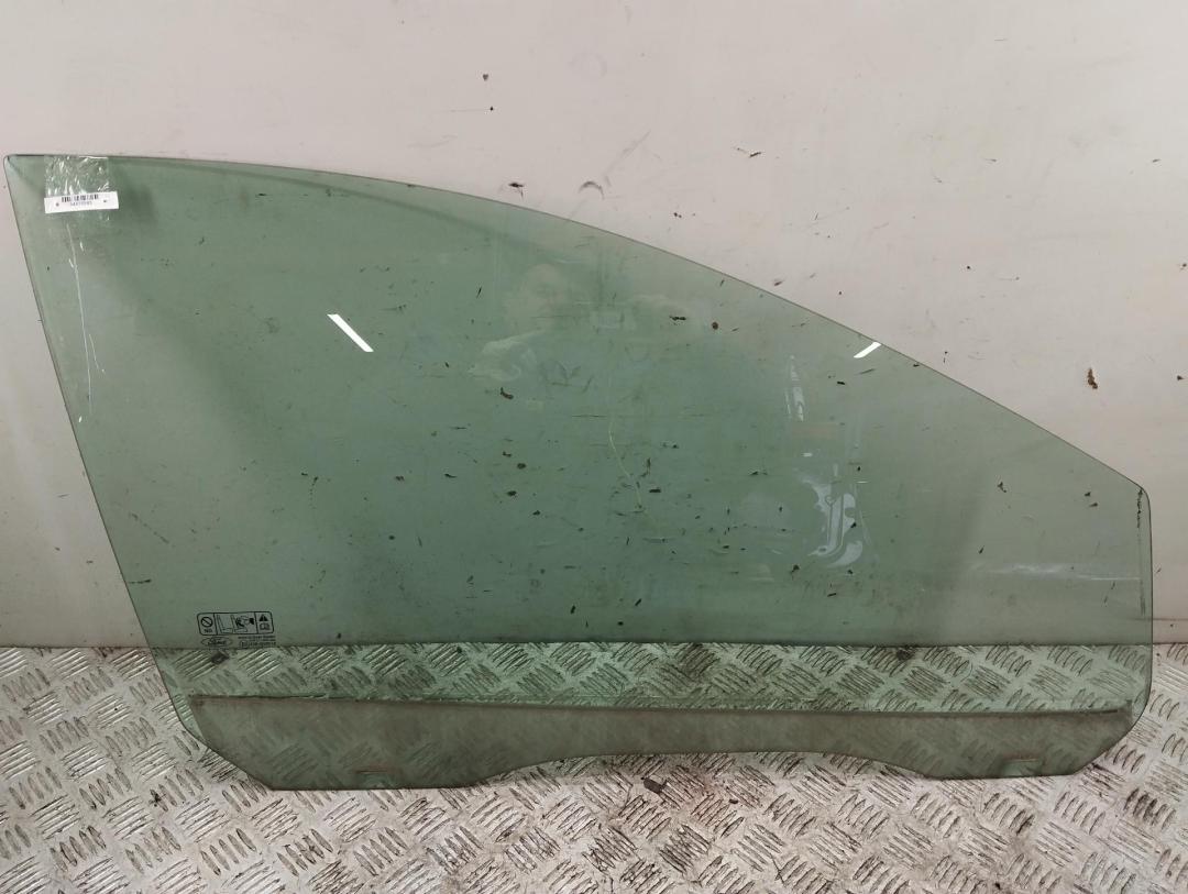 стекло двери передней правой Ford Focus II 2005, 1.6 л., i, бензин, МКПП, чёрный, хетчбэк 5 дв.