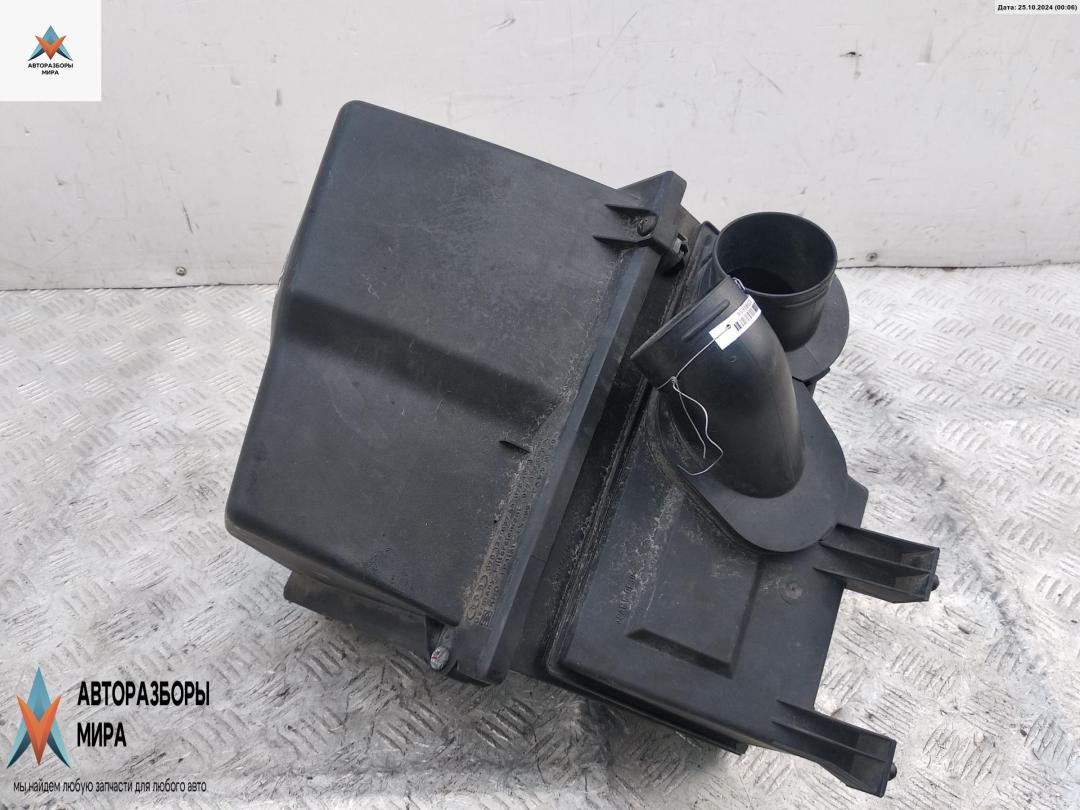 корпус воздушного фильтра Audi A8 D2/4D 1996, 2.8 л., бензин, АКПП, чёрный, седан, 078133837AA - фото №1