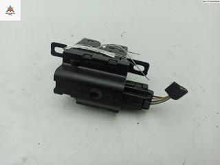 Замок стекла двери багажника Renault Scenic 1 поколение [рестайлинг] 2002, 1.6 л., бензин, МКПП, зелёный, минивэн, 8200000894.7700430941